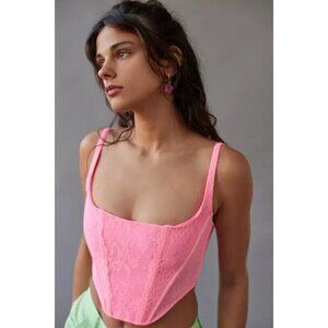 URBAN OUTFITTERS $59 WOMENS OU OUT‎ FROM UNDER LOVESTRUCK LACE CORSET PINK M TOP